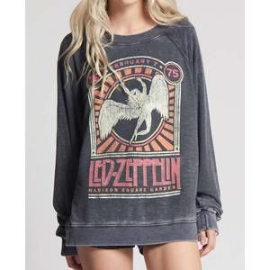 RECYCLED KARMA led zeppelin 1975 sweatshirt in black that has been cropped!